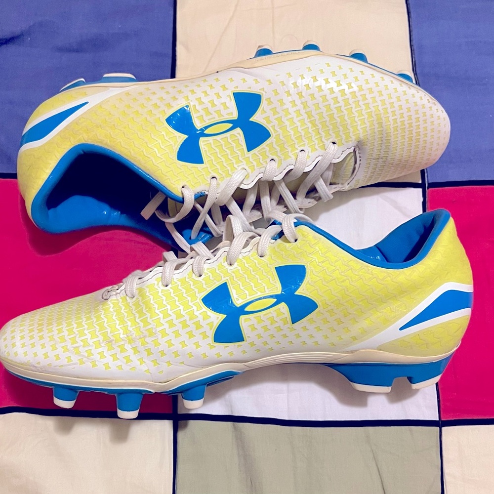 Women’s Size 9 Under Armor Soccer Cleats Blue/Cerulean and Neon Yellow